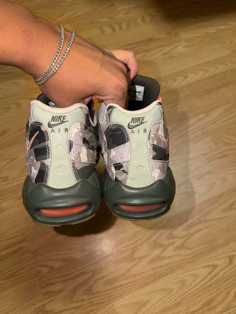 Nike Air Max 95 Camo Sunset (AQ6303-001) SZ 13M ‼️SHIP NEXT DAY‼️ NO BOX CLEAN🧼 - Picture 4 of 11